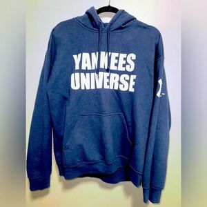 Yankees Universe Hoodie Size Large